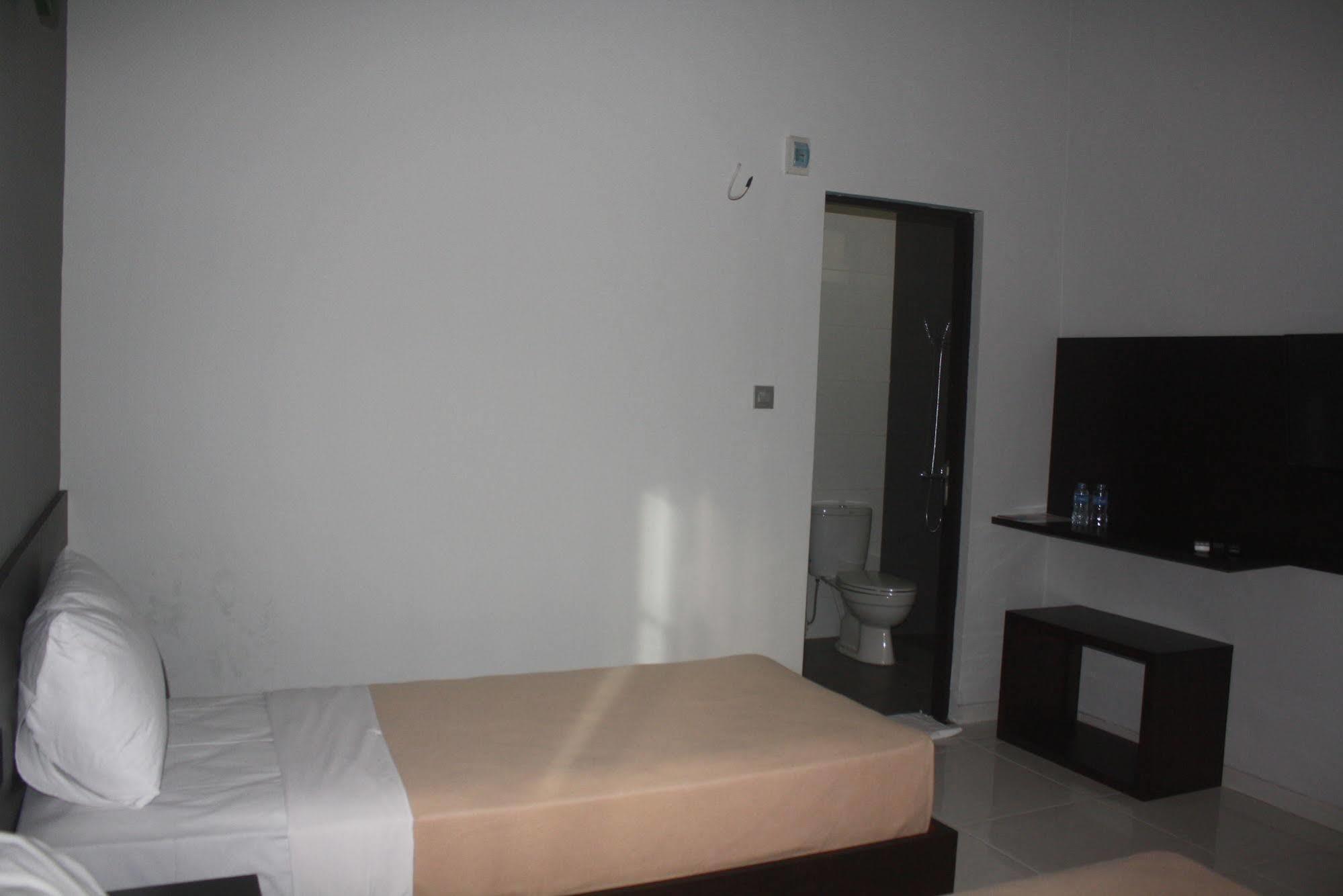 Hotel Mandari Pabean Buleleng Eksteriør billede