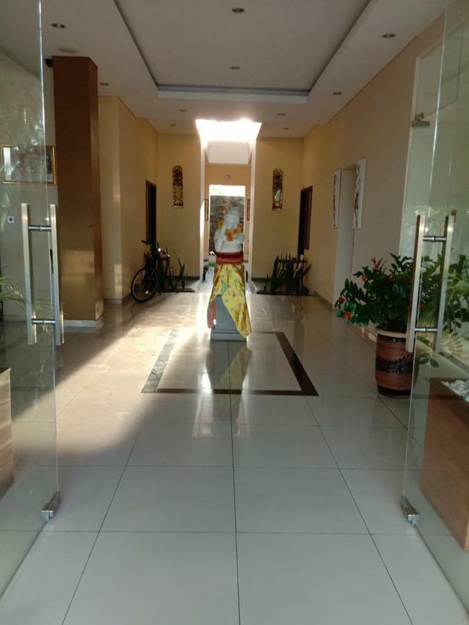 Hotel Mandari Pabean Buleleng Eksteriør billede