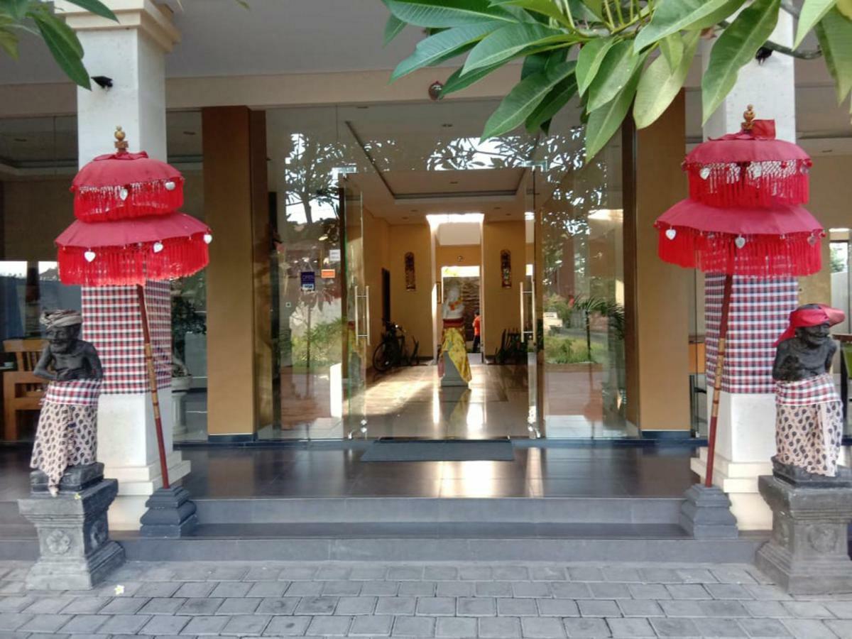 Hotel Mandari Pabean Buleleng Eksteriør billede